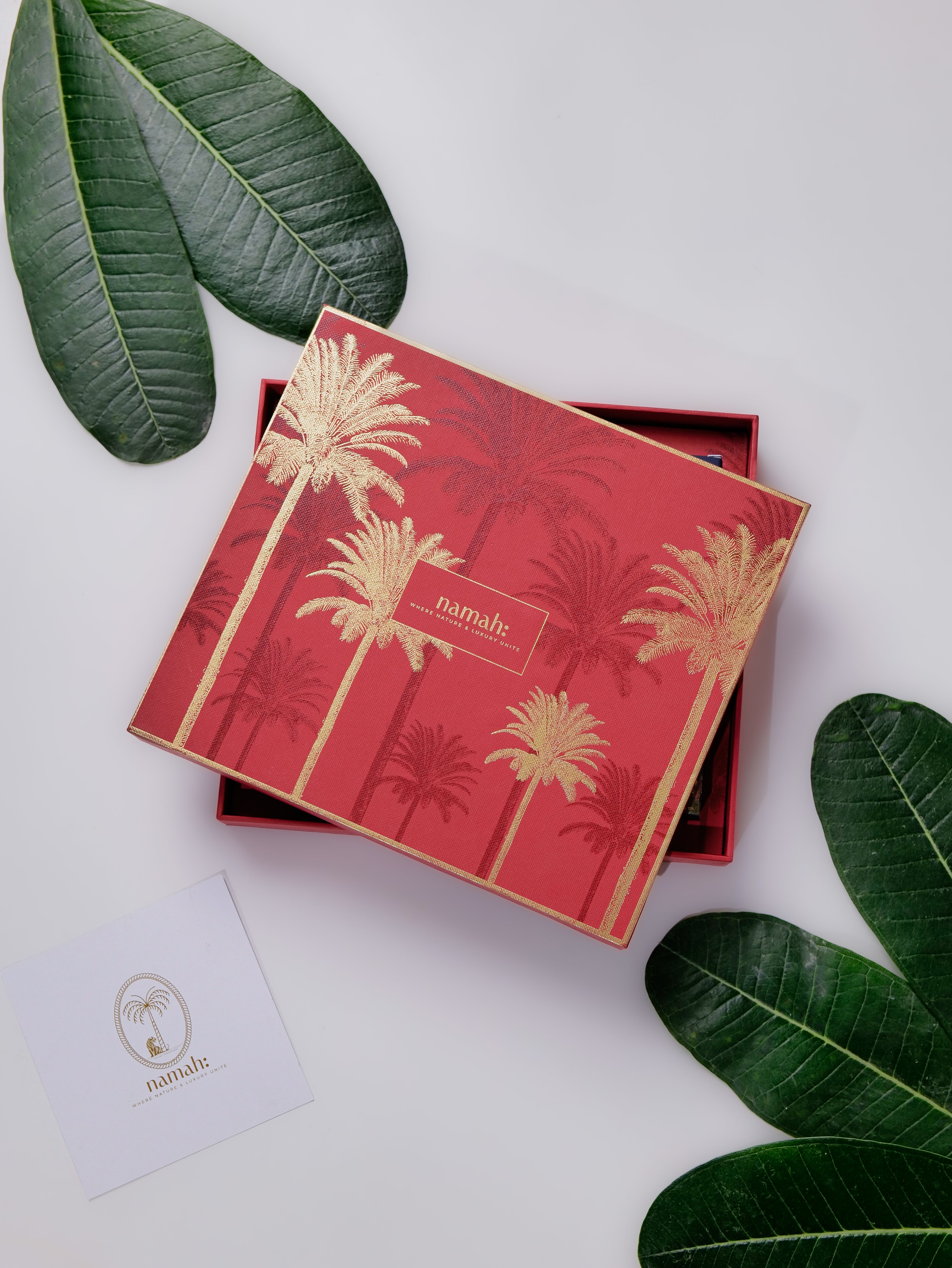 Namah: An Invigorating Awakening, Closed Box